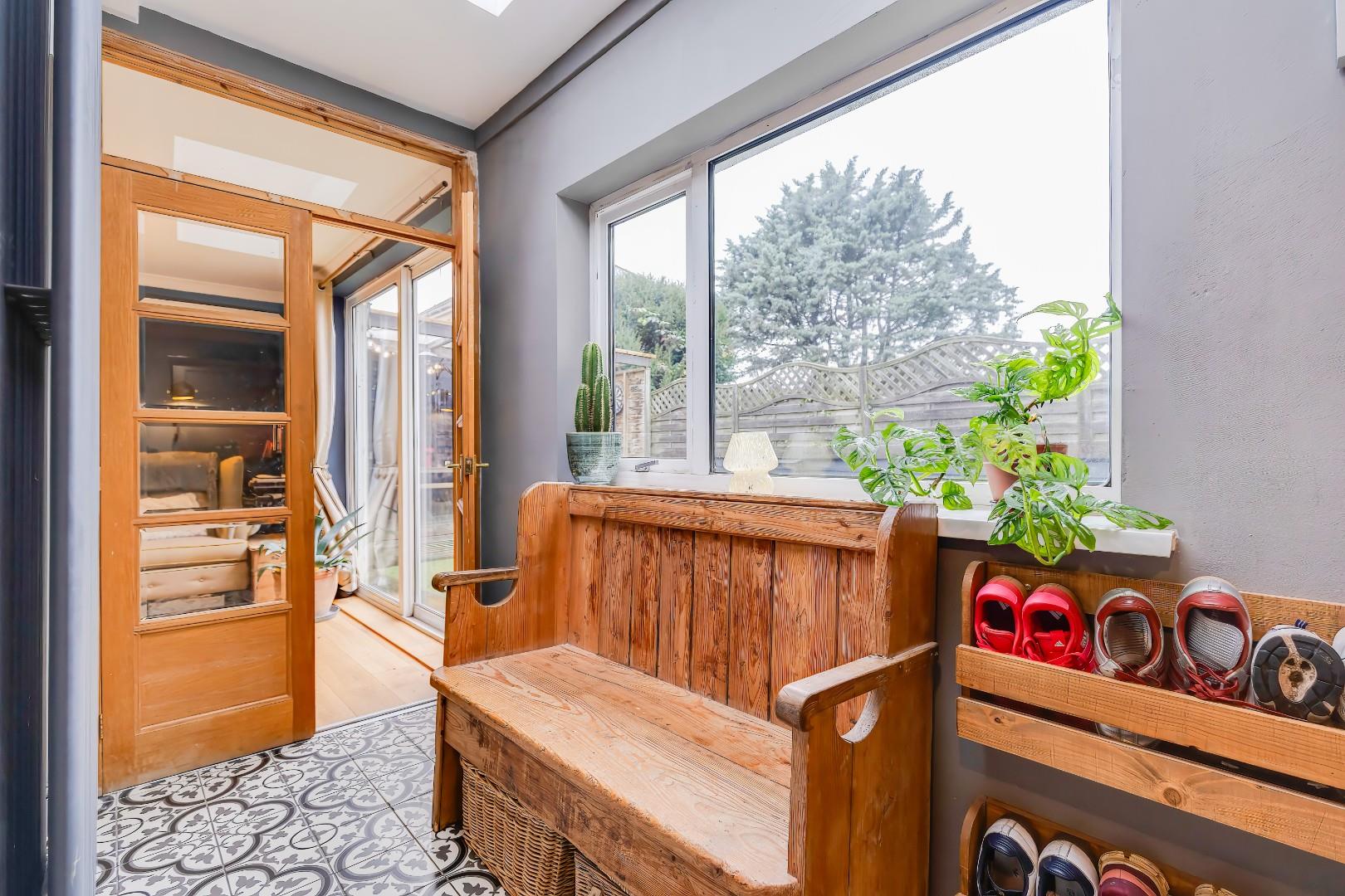 Borough Close, Cowbridge, Vale of Glamorgan, CF71 7BN